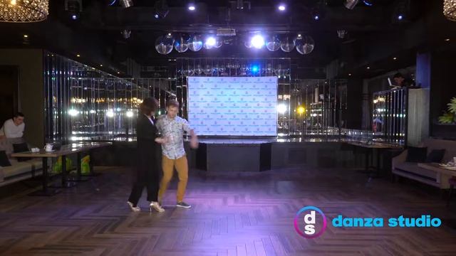 Шоу номер "КИЗОМБА" Селиванова Галина и Жуйко Борис смотреть онлайн