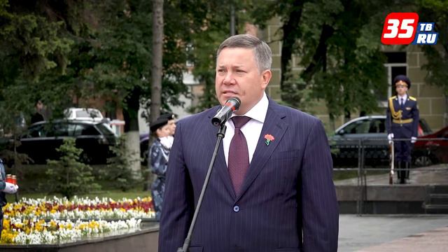 День памяти и скорби в Вологде начался с акции «Свеча памяти» смотреть онлайн