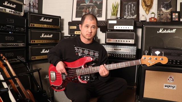 Old Fender Necks Are The Best! | 1966 Fender P Precision Bass Candy Apple Red смотреть онлайн