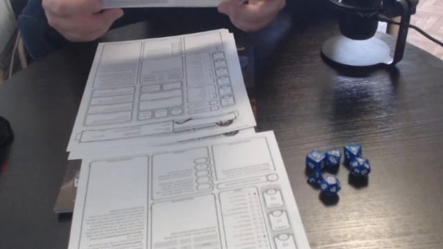 РАСПАКОВКА И ОБЗОР СТАРТОВЫЙ НАБОР D&D! СТОИТ ЛИ ПОКУПАТЬ? смотреть онлайн