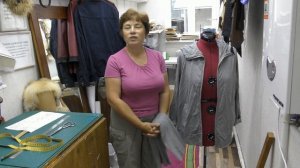 Расширение толстовки на 14 сантиметров.