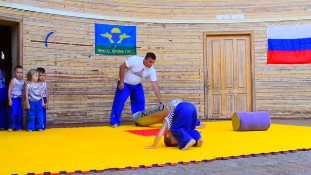 День ВДВ. Эстрада Приморского бульвара. Спортивное шоу * Никто, Кроме нас *. Часть 2. смотреть онлайн