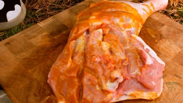 Сочная Голень Индейки | Приготовленная в Лесу в ТАНДИРЕ... смотреть онлайн