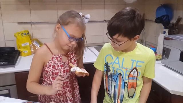 Мега сытный, мега нежный, мега вкусный, хрустящий сэндвич. Готовим сами дома проще простого. смотреть онлайн