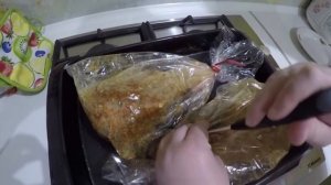 Голень индейки в пакете для запекания в духовке