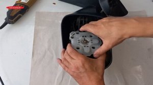 Removing and Disassembling a  Side Wing Mirror of Suzuki Grand Vitara