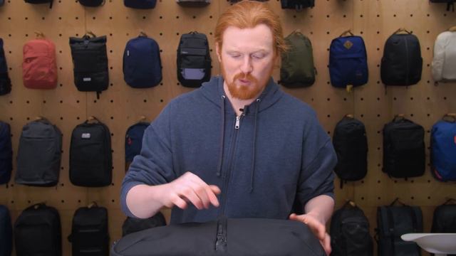 Aer Flight Pack 3 Review (2 Weeks of Use) смотреть онлайн