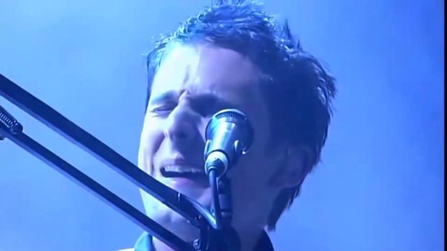Muse - New Born, Glastonbury Festival  06/27/2004