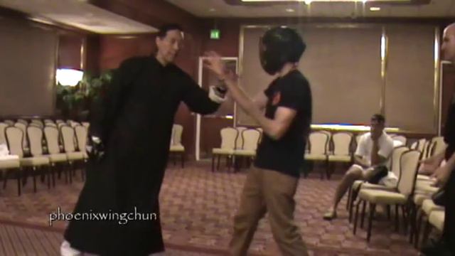 Sifu Samuel Kwok Demonstrating Basic Wing Chun Techniques