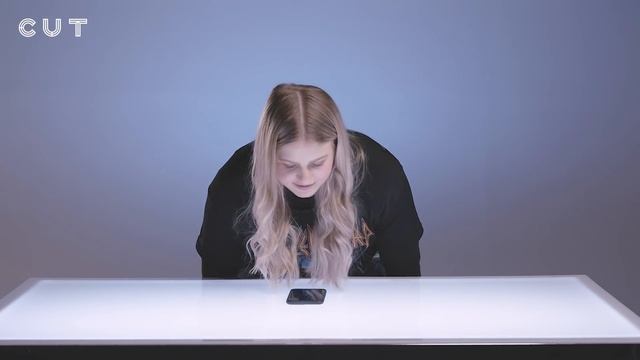 Blind Dates Look Through Each Other's Phones | Unlocked | Cut смотреть онлайн