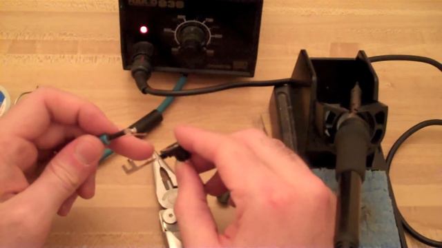 Make your own Guitar Cable! смотреть онлайн