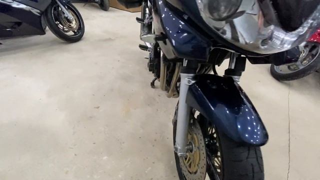 Осмотр Suzuki GSF1200S Bandit (2004) смотреть онлайн