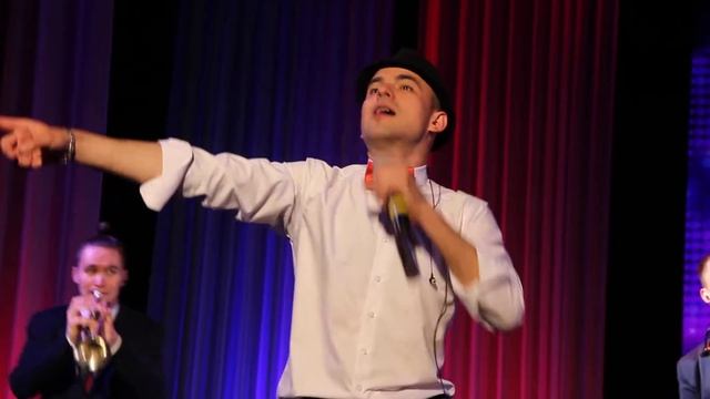 Районы, кварталы. Шоу-оркестр STREET BAND, Александр Котенко и Анна Смолькова смотреть онлайн