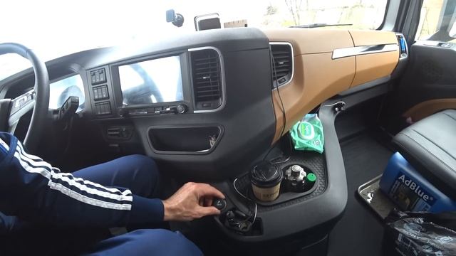 Впечатления от машины!!! Краткий обзор кабины SHACMAN X6000.