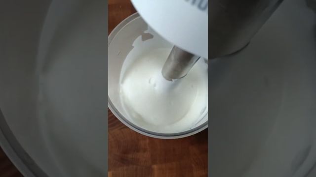 Майонез на молоці. Підписуйтесь на мій інстаграм @t_liuta #домашніймайонез #майонезнамолоці #соус