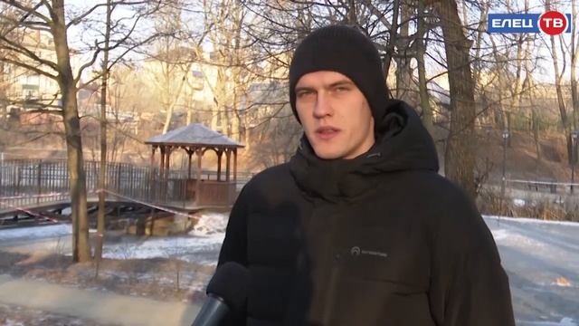 Для рыбы, а не рыбалки: в Петровском парке спасатели заботятся о популяции рыбы смотреть онлайн