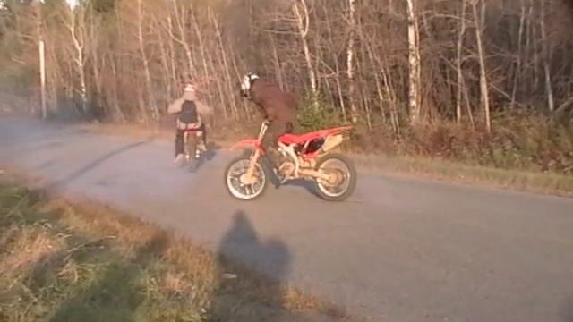 Honda CRF 450 Burnout смотреть онлайн