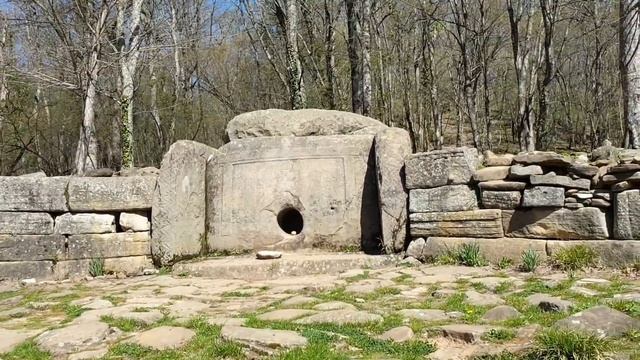 ГЕЛЕНДЖИК... ТАЙНЫ ВОДОПАДОВ и ДОЛЬМЕНОВ РЕКИ ЖАНЕ...