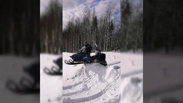 Пять снегоходов. Ski Doo,Lynx. Хрустальный ледопад Мельниного ручья/Crystal icefall of Melniy strea смотреть онлайн