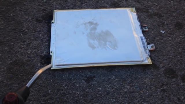 NISSAN LEAF BATTERY CELL - FIRE and DESTRUCTION TESTS смотреть онлайн