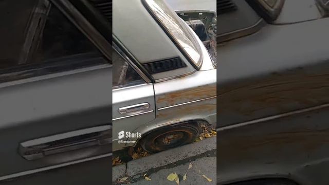 Эвакуатор приехал и выкинул старенькую жигули на дорогу #Shorts смотреть онлайн