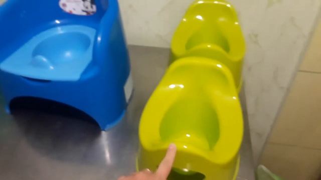Как выбрать детский горшок для дома, садика, путешествий смотреть онлайн