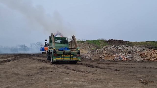 2013 Volvo FL240 4x2 Skip Loader, Entered into Auction смотреть онлайн