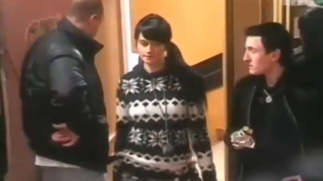 9•ЛЮБОВЬ В ШКАФУ смотреть онлайн