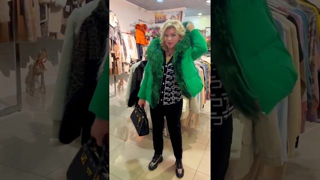 telegram канал https://t.me/signorashopmitino #женскаяодежда #скидки #одежда #верхняяодежда #пухови смотреть онлайн