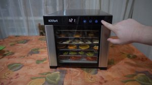 Обзор лучшей сушилки для овощей и фруктов Kitfort-1911