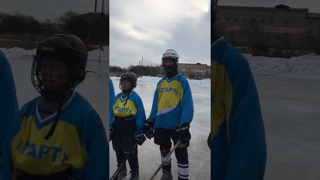 Начало матча! Хоккей с мячом. смотреть онлайн