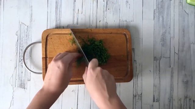 КАК ПРИГОТОВИТЬ САЛАТ С ПЛАВЛЕНЫМИ СЫРКАМИ, ЯЙЦАМИ И ЧЕСНОКОМ? Простой, быстрый, вкусный смотреть онлайн