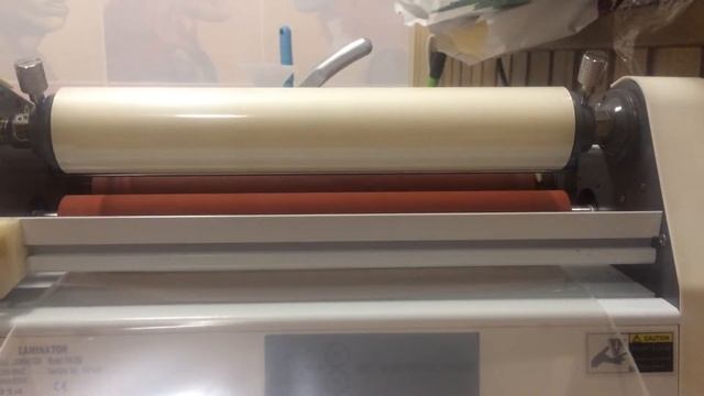 Ламинация на ROLL LAMINATOR FM-350