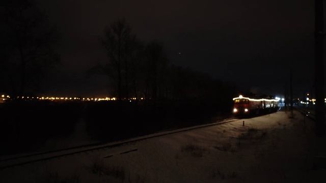 "Поезд Деда Мороза 2023"(2), 3М62У-0064, перегон Лигово - Предпортовая, г.СПб, 06.01.2023г.(4K UHD) смотреть онлайн