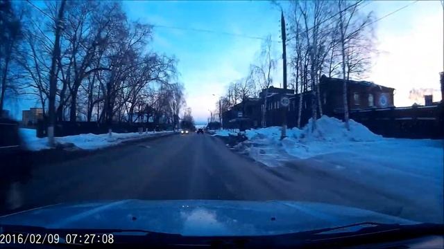 пешеход выскочил из-за сугроба смотреть онлайн