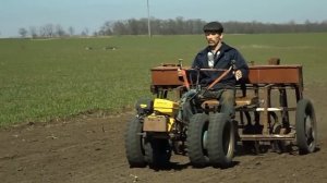 Самодельная сеялка к мотоблоку