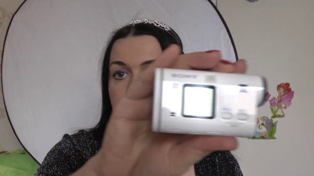 ТУПЛЮ: Не могу разобарться в Sony action cam 200 хрень чудоковатая в руках блондинки смотреть онлайн