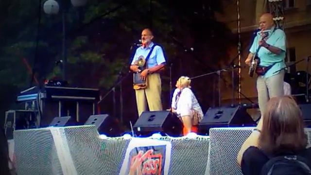 .Ivan Mládek - Banjo Band Blatná , Blatenský fest 22.6.2013 Náměstí - Restaurace u přívozu смотреть онлайн
