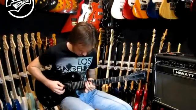GIBSON Les Paul Gothic USA 2001 смотреть онлайн