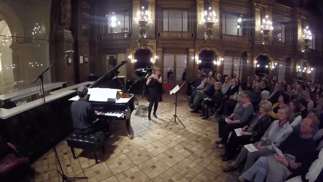 Sonatine , Dutilleux - Els Van Zundert смотреть онлайн