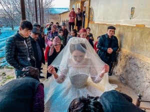 Узбекистан! НА СВАДЬБЕ ГУЛЯЮТ ВСЕ_ Казахи, Кыргызы, Узбеки! ПЛОВ и свадебные ТРАДИЦИИ в кишлаке!