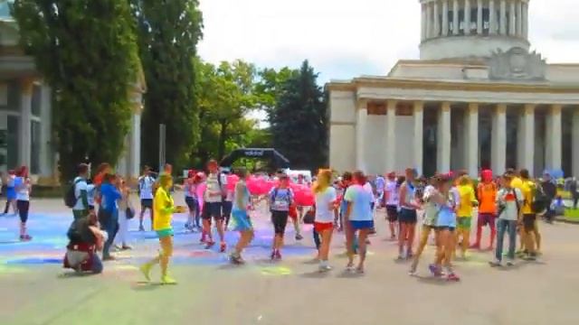 Красочный забег с использованием красок Гулал, холи, 22 июня в 2014 года смотреть онлайн