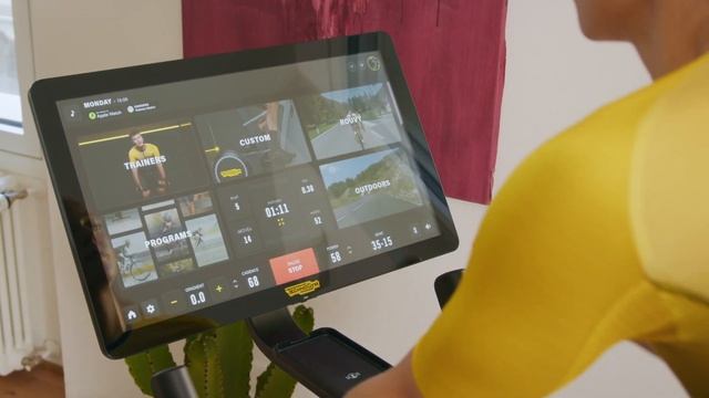 Experience the NEW Technogym Ride смотреть онлайн