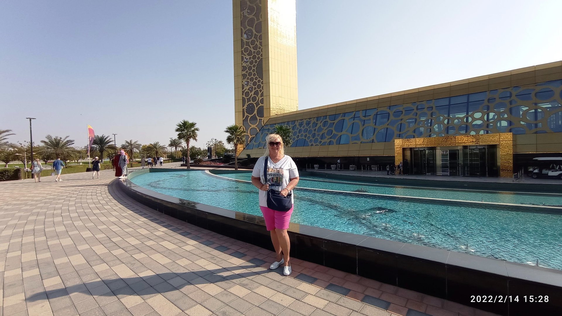 Дубай, Золотая рамка (февраль 2022)