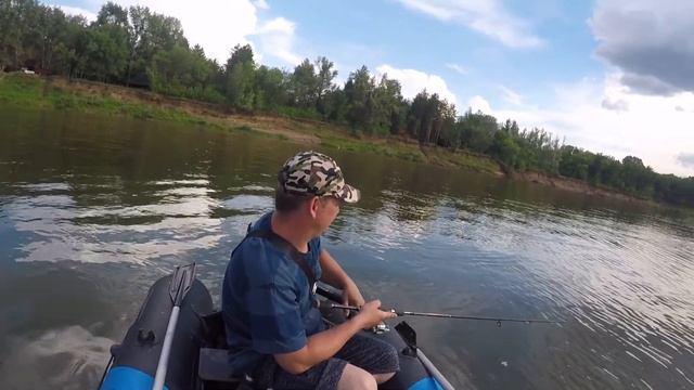 РЕКА УРАЛ! ОТКРЫВАЕМ СЕЗОН РЫБАЛКИ смотреть онлайн