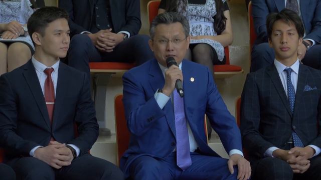 Бахыт Султанов встретился с одаренными детьми смотреть онлайн