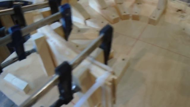 Круглый стол Часть 1 смотреть онлайн