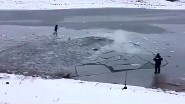 Как сделать лунку для рыбалки! смотреть онлайн