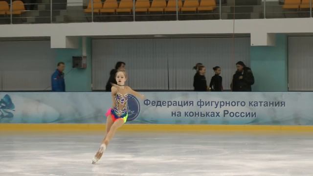 Софья Чаплыгина.КП.Академия Плющенко.Первенство Москвы среди девушек 6.02.18 смотреть онлайн