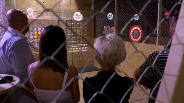Deco Drive - Extreme Axe Throwing Miami смотреть онлайн